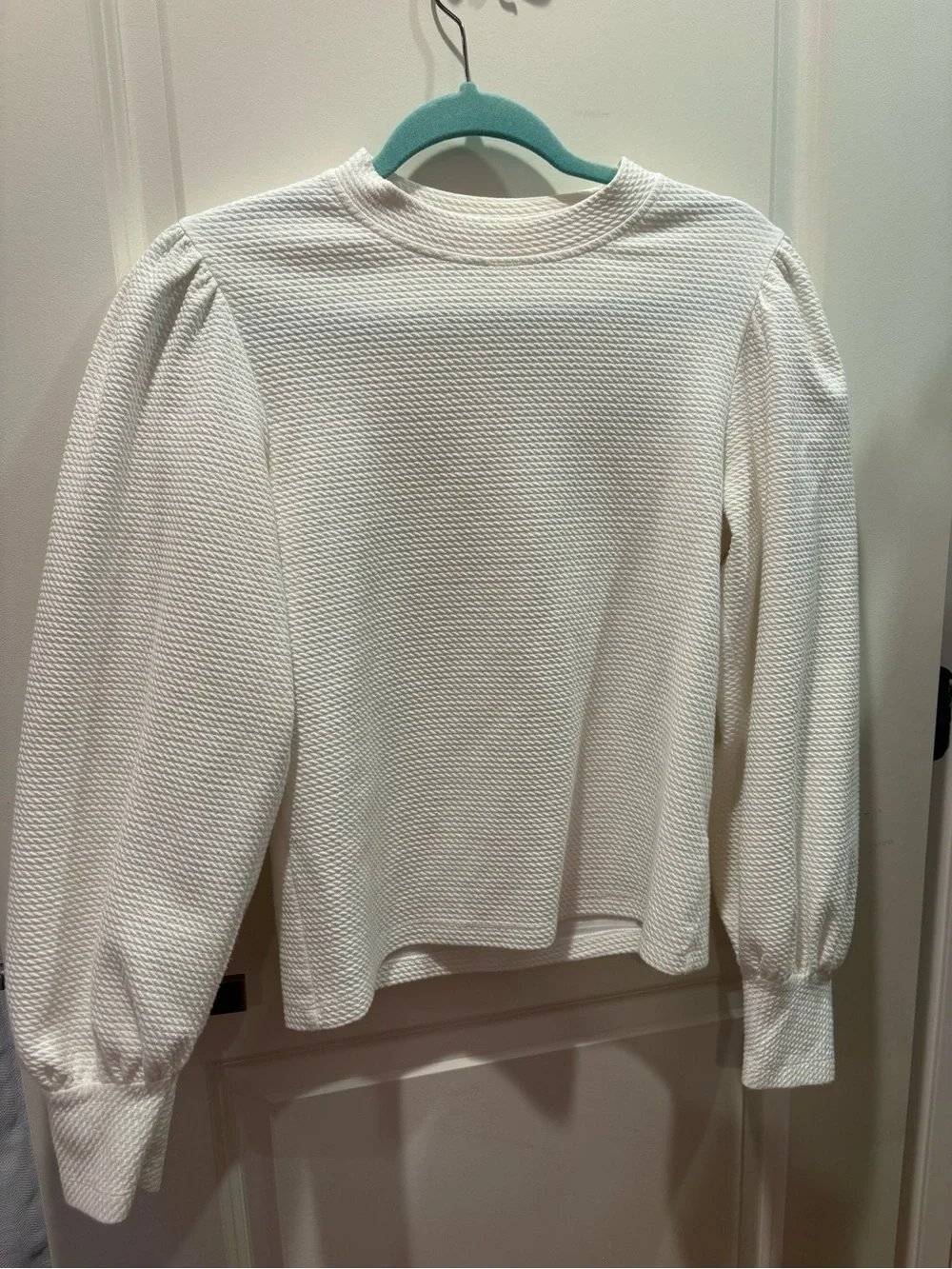 Maeve by Anthropologie Ivory Textured Puff-Sleeve Top, EUC